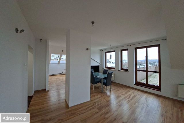 Mieszkanie 4-pokojowe Rzeszów Pobitno, ul. Jana Twardowskiego. Zdjęcie 1