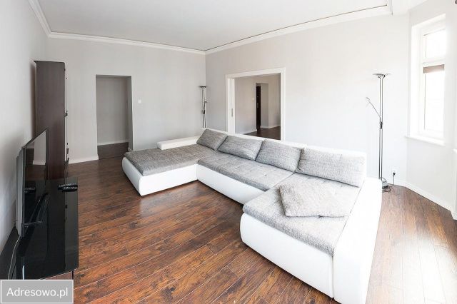 Mieszkanie 4-pokojowe Jelenia Góra Centrum, ul. Sebastiana Klonowica. Zdjęcie 1