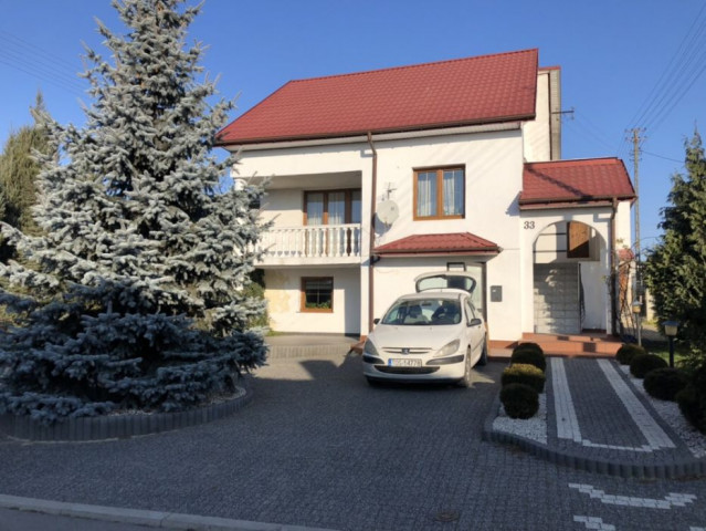 dom wolnostojący Ćmielów, ul. Stanisława Staszica