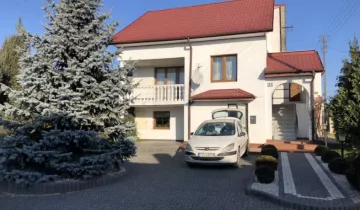 dom wolnostojący Ćmielów, ul. Stanisława Staszica