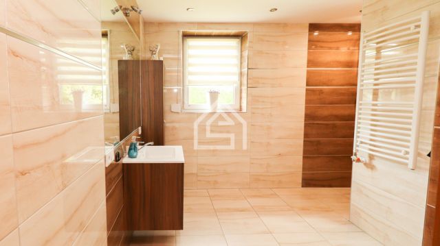 dom wolnostojący, 6 pokoi Gnojnik. Zdjęcie 9