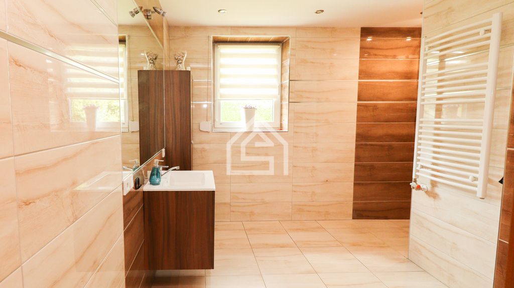 dom wolnostojący, 6 pokoi Gnojnik. Zdjęcie 9