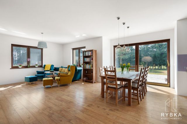 dom wolnostojący, 5 pokoi Lubonieczek. Zdjęcie 4