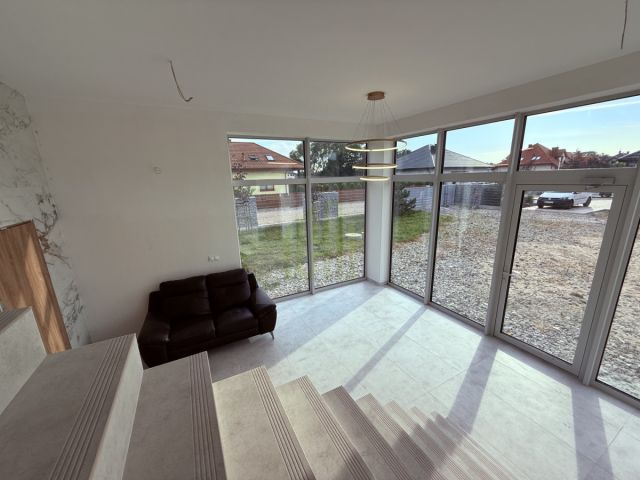 Lokal Warszawa, ul. Kobiałka. Zdjęcie 16