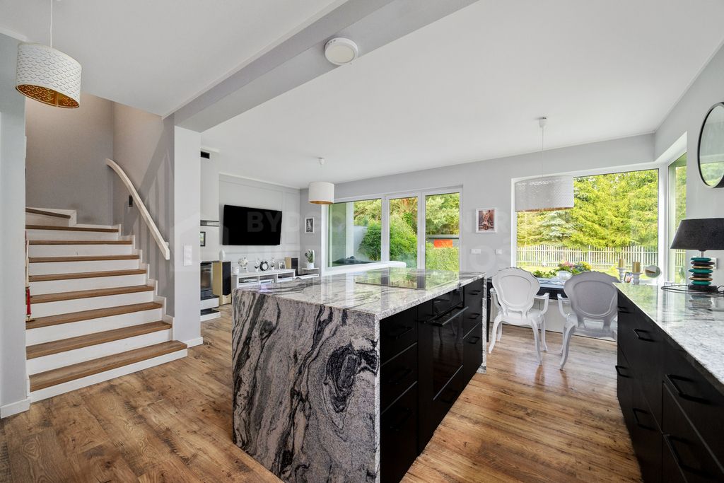 bliźniak, 4 pokoje Niemcz, ul. Kolonijna