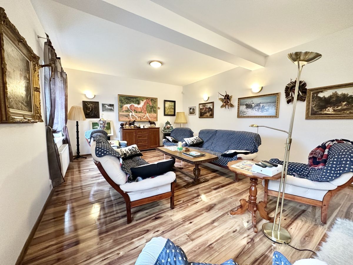 dom wolnostojący, 10 pokoi Bojano. Zdjęcie 9