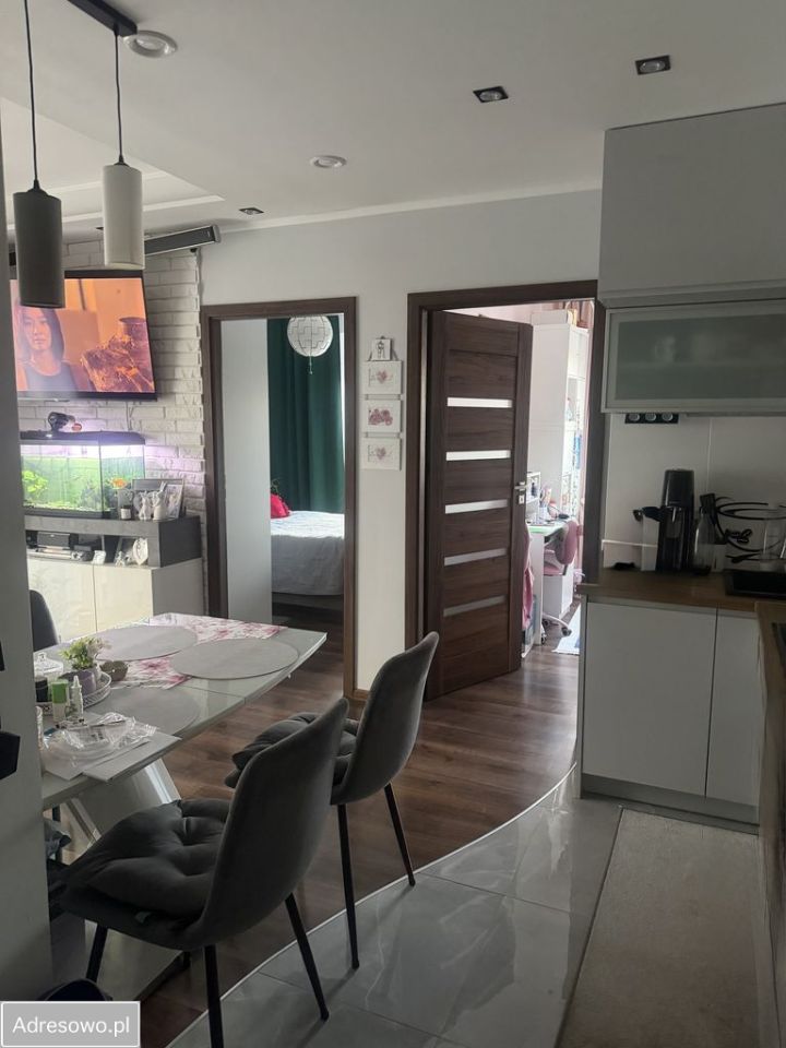 Mieszkanie 4-pokojowe Stara Iwiczna, ul. Nowa. Zdjęcie 2