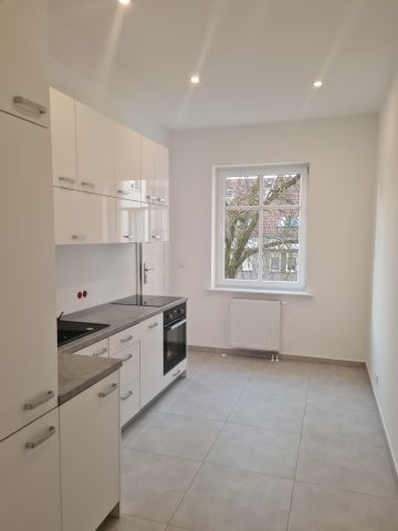 Mieszkanie 3-pokojowe Szczecin Centrum, ul. Adama Mickiewicza. Zdjęcie 1