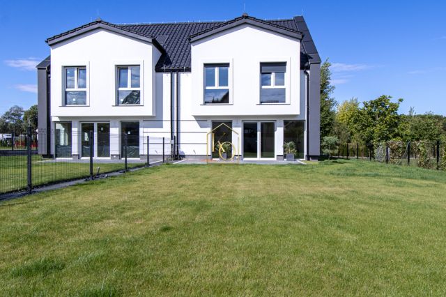 bliźniak, 5 pokoi Tyniec Mały, ul. Dolna. Zdjęcie 1