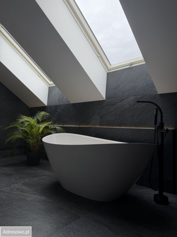 dom wolnostojący, 5 pokoi Bobrowniki. Zdjęcie 11