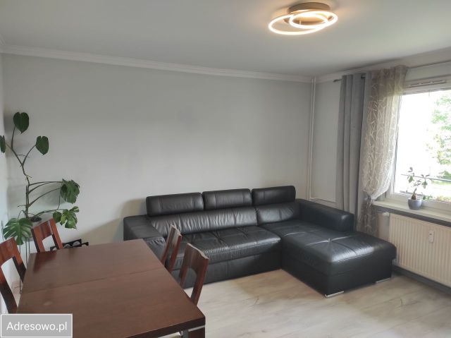 Mieszkanie 3-pokojowe Białogard, ul. Bronisława Malinowskiego. Zdjęcie 1