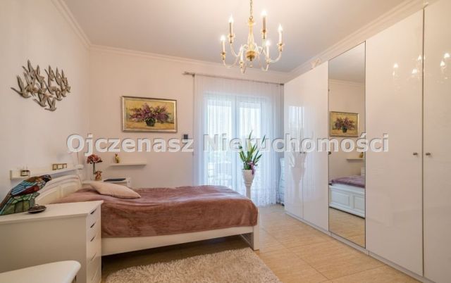 dom wolnostojący, 4 pokoje Murowaniec. Zdjęcie 1