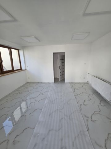 Lokal Pszczyna Osiedle Piastów, ul. Kazimierza Wielkiego. Zdjęcie 1