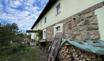 dom wolnostojący, 10 pokoi Czernica