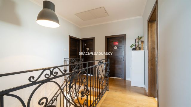 dom wolnostojący, 5 pokoi Polanowice. Zdjęcie 35