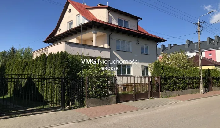 dom wolnostojący, 8 pokoi Wołomin