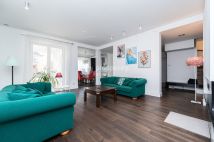 dom wolnostojący, 5 pokoi Warszawa Wawer. Zdjęcie 4