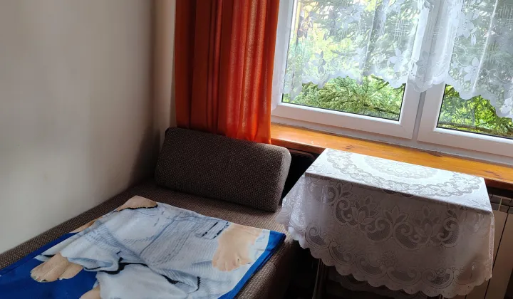 Pokój Warszawa Wesoła, Cedrowa