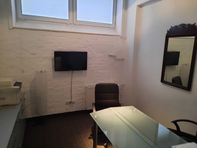 Biuro Warszawa Powiśle, ul. św. Franciszka Salezego. Zdjęcie 1