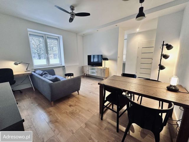 Mieszkanie 2-pokojowe Warszawa Mokotów, ul. Stępińska. Zdjęcie 1