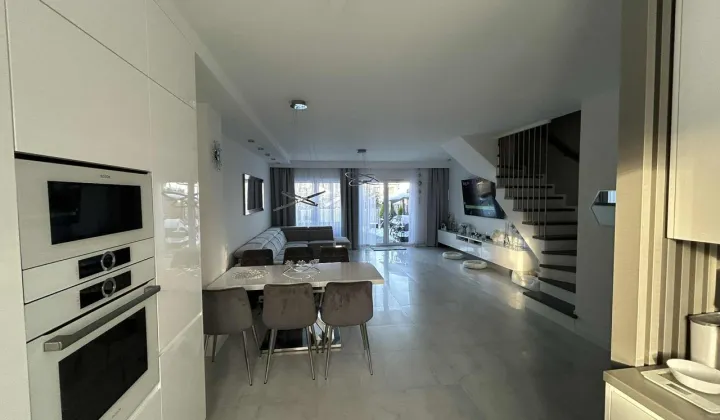 dom szeregowy, 4 pokoje Wawrów, ul. Brzozowa