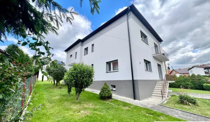 dom wolnostojący, 9 pokoi Jasło Ulaszowice, ul. Skalna