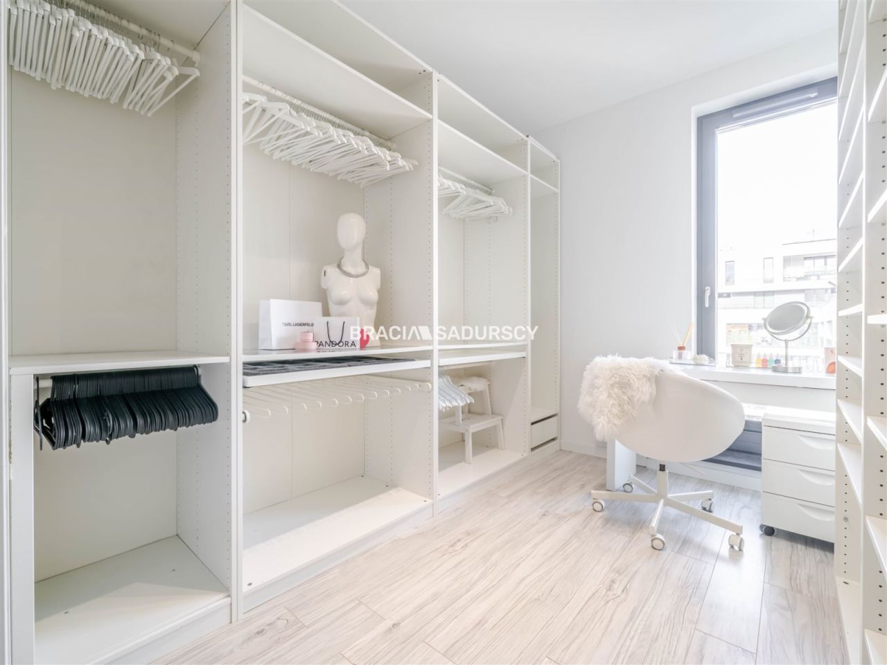 Mieszkanie 4-pokojowe Kraków Dębniki, ul. Czerwone Maki. Zdjęcie 26