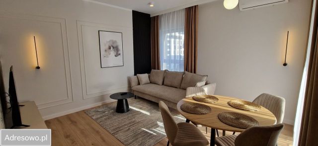 Mieszkanie 2-pokojowe Katowice Muchowiec, ul. gen. Kazimierza Pułaskiego. Zdjęcie 1