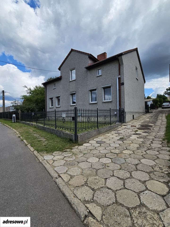 dom wolnostojący, 6 pokoi Nakło Śląskie, ul. 3 Maja. Zdjęcie 2