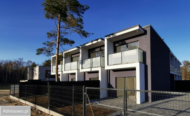 dom szeregowy, 4 pokoje Mielno Unieście. Zdjęcie 1