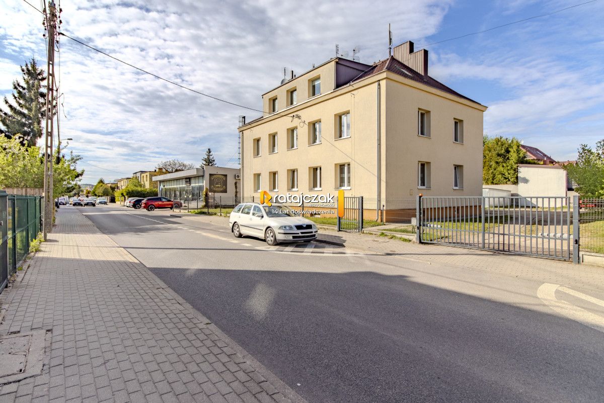 Mieszkanie 2-pokojowe Rumia Centrum, ul. Roszczynialskiego. Zdjęcie 1