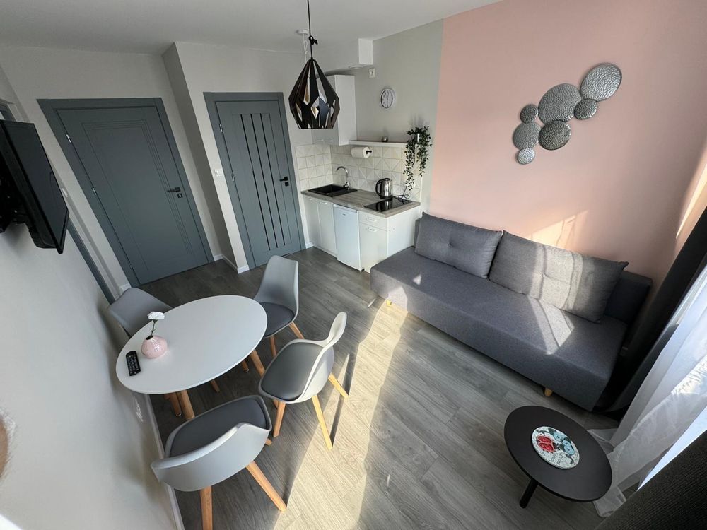 Mieszkanie 4-pokojowe Dębina. Zdjęcie 1