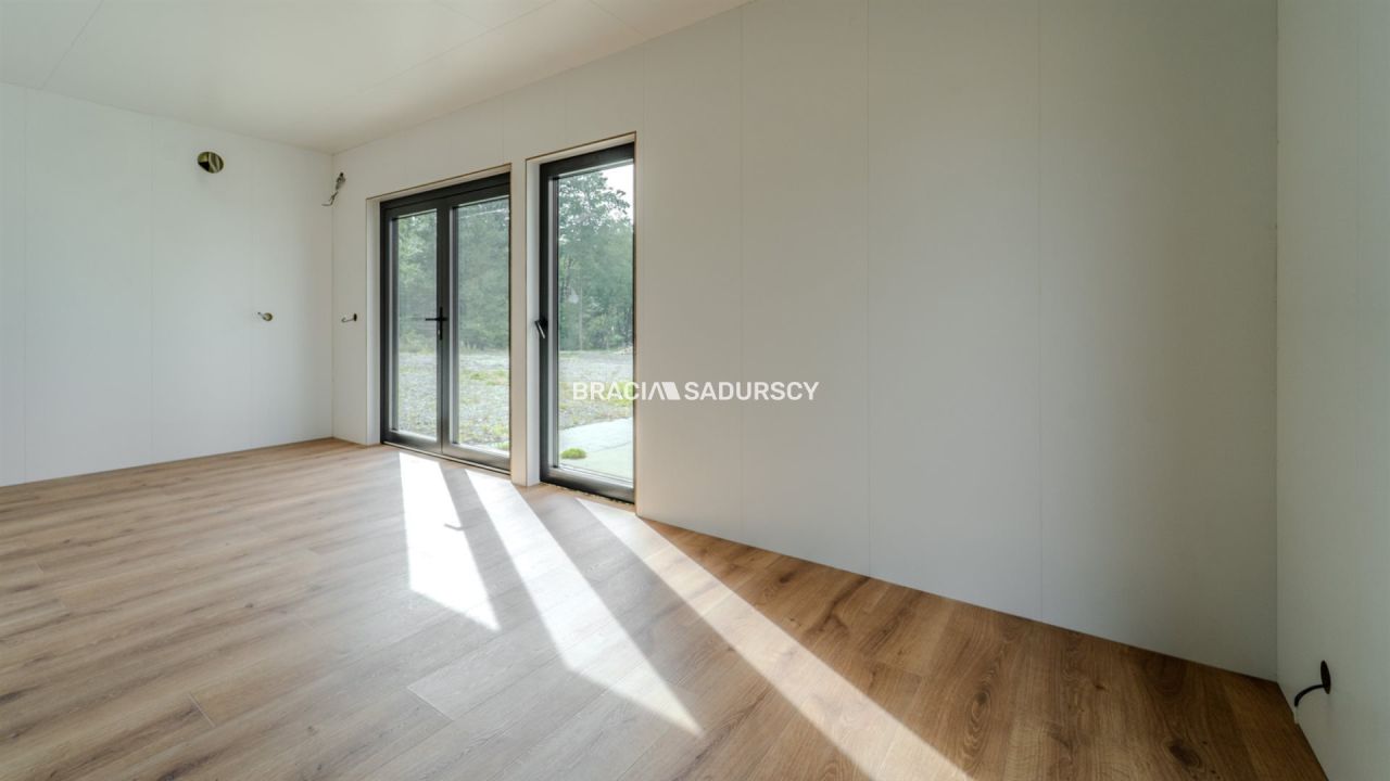 dom wolnostojący, 2 pokoje Kraków, os. Kazimierzowskie. Zdjęcie 10