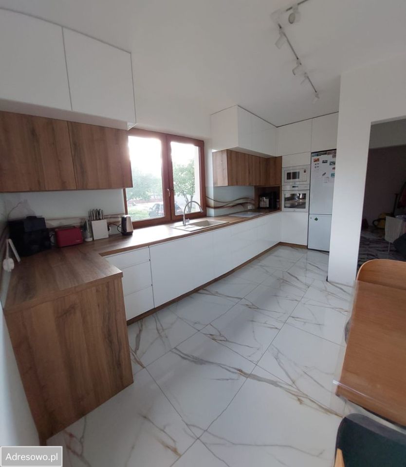 dom wolnostojący, 4 pokoje Tomaszów Mazowiecki, ul. Szczęśliwa. Zdjęcie 2