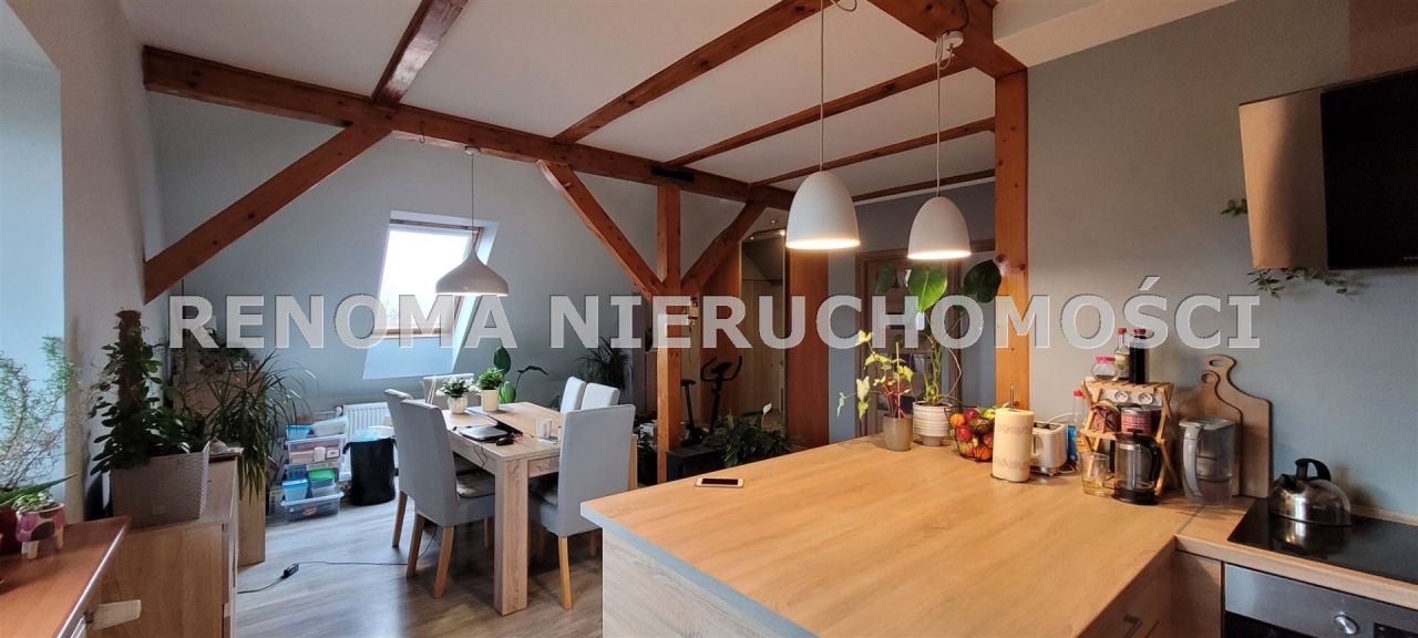 dom wolnostojący, 8 pokoi Wałbrzych Kozice, ul. Strzegomska. Zdjęcie 2