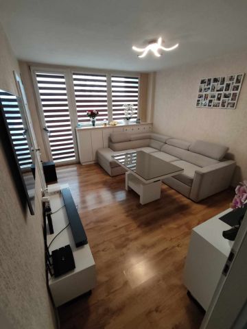 Mieszkanie 3-pokojowe Łódź Bałuty, ul. Wojska Polskiego. Zdjęcie 1