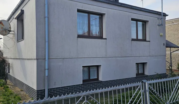 dom wolnostojący, 3 pokoje Strzałkowo, ul. 1 Maja