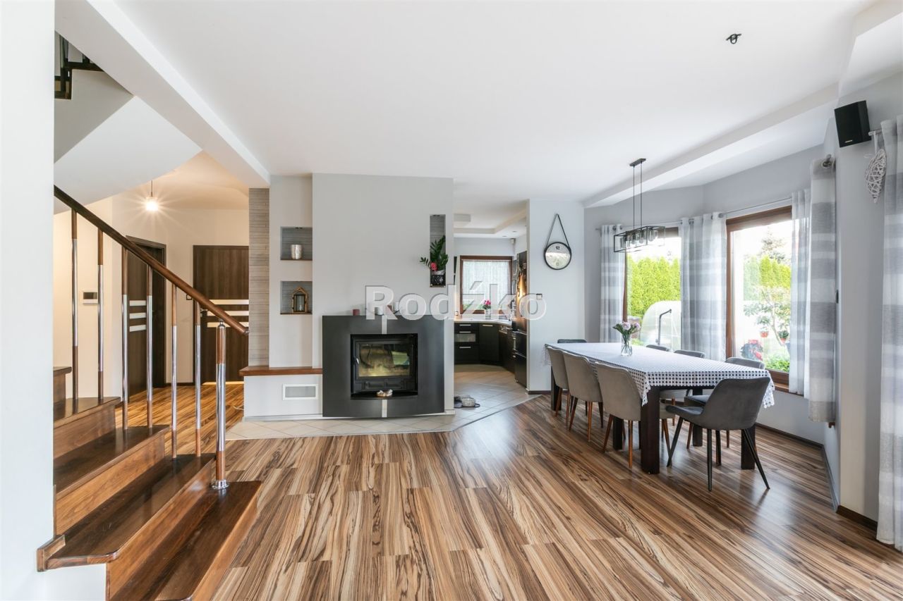 dom wolnostojący, 5 pokoi Dziemionna. Zdjęcie 5