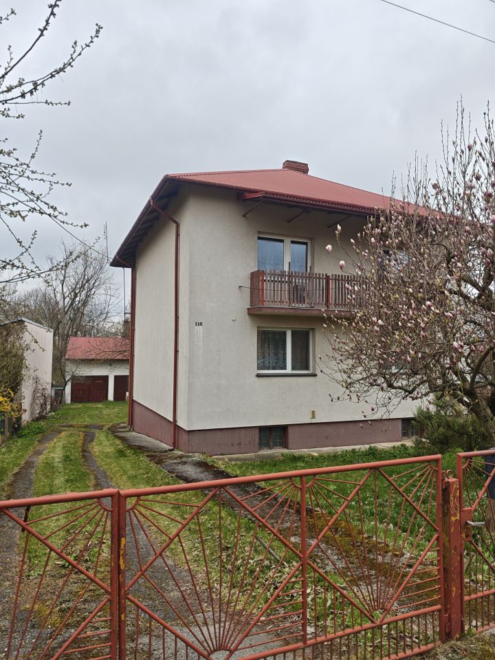 dom wolnostojący, 7 pokoi Przędzel, ul. Adama Mickiewicza. Zdjęcie 1