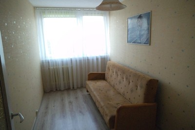 Mieszkanie 3-pokojowe Legnica, ul. Plutona. Zdjęcie 1