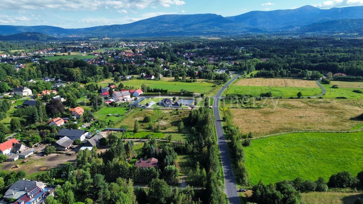 dom wolnostojący, 11 pokoi Mysłakowice. Zdjęcie 24