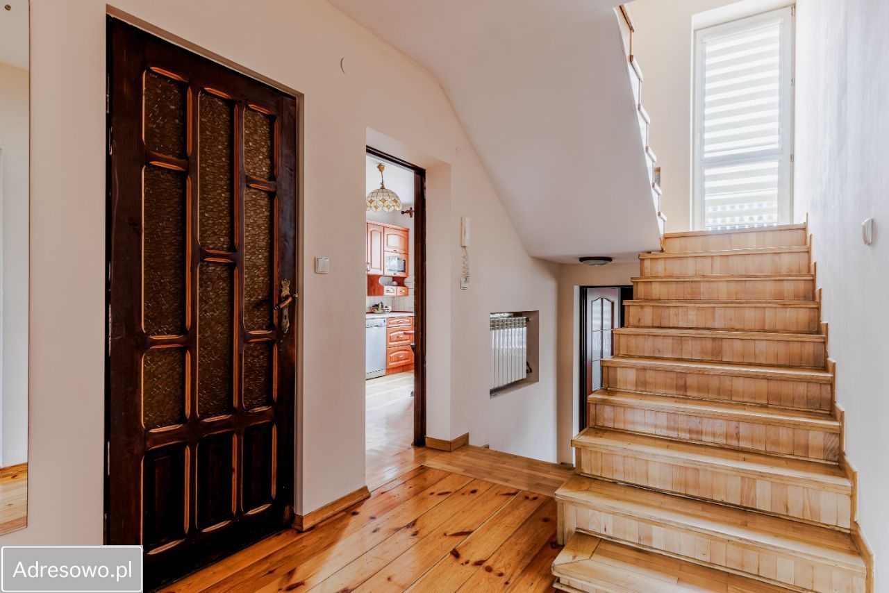 dom wolnostojący, 9 pokoi Karczew. Zdjęcie 6