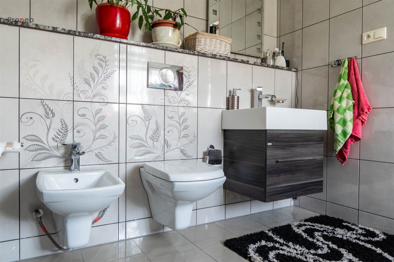 dom wolnostojący, 6 pokoi Wola Kożuszkowa. Zdjęcie 28