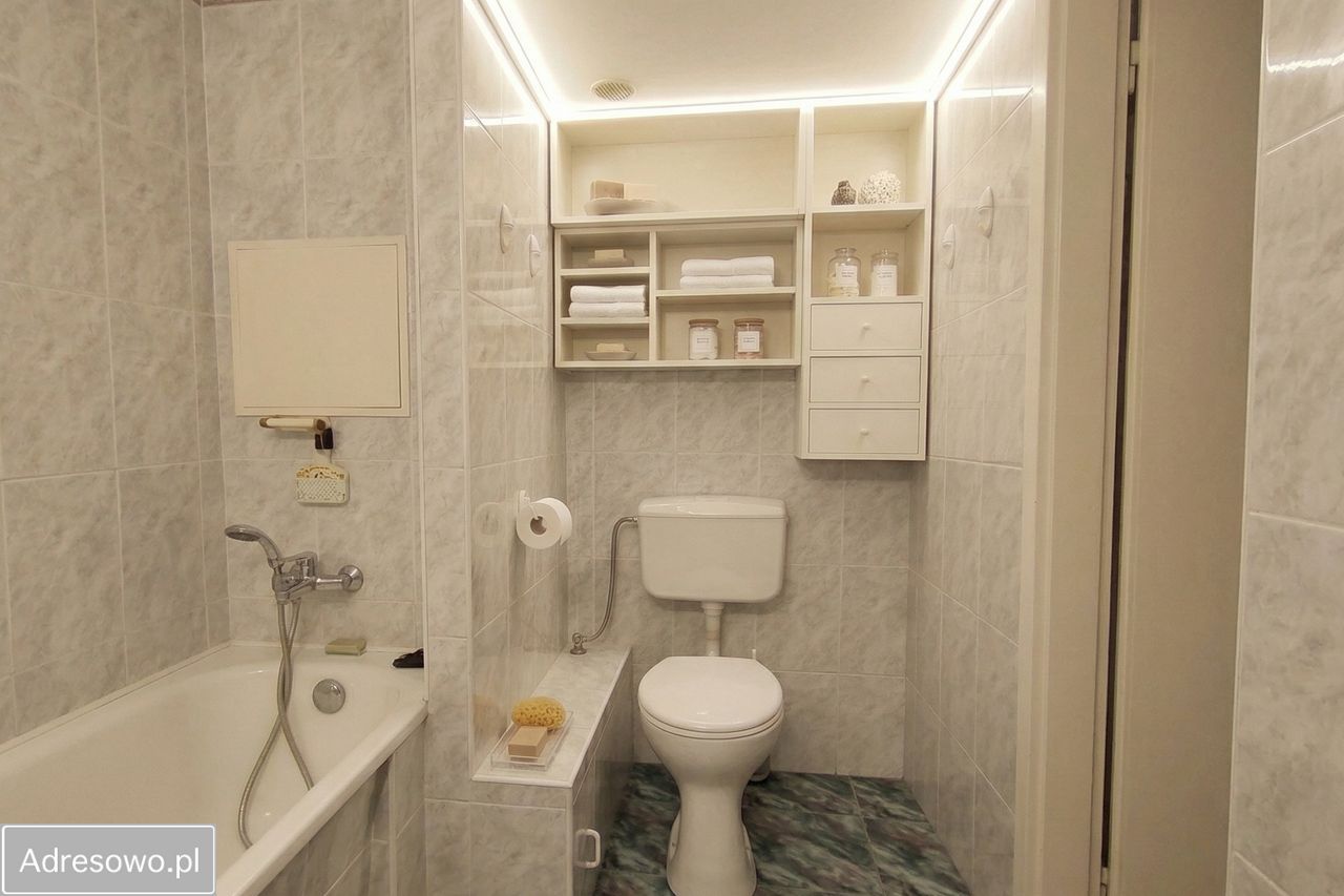 Mieszkanie 3-pokojowe Kraków Czyżyny, os. Dywizjonu 303. Zdjęcie 9