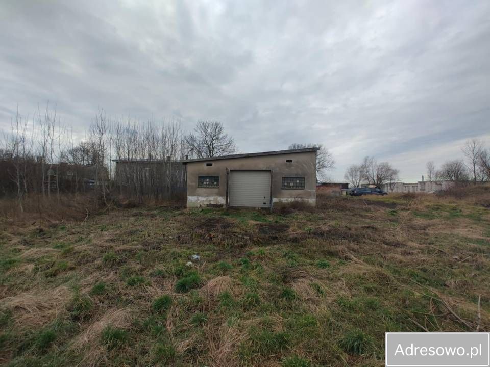 Hala/magazyn Grabiny-Zameczek. Zdjęcie 9