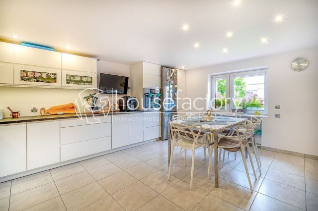 dom wolnostojący, 6 pokoi Koluszki. Zdjęcie 18