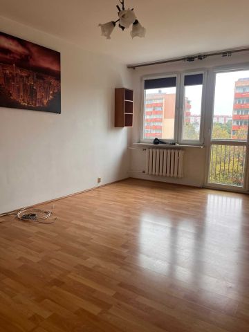 Mieszkanie 3-pokojowe Kraków Nowa Huta, os. Dywizjonu 303. Zdjęcie 1