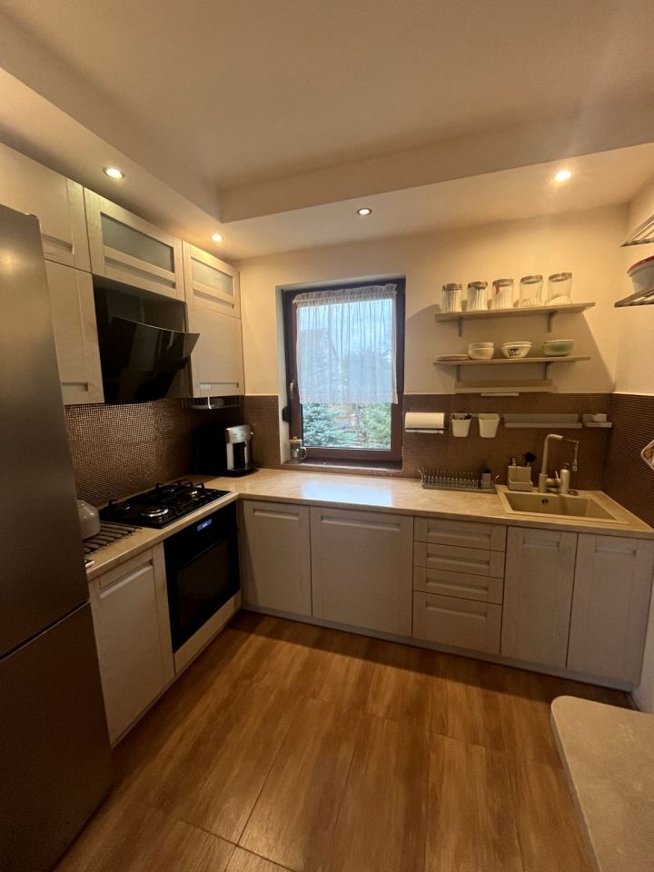 dom wolnostojący, 5 pokoi Gwizdanów. Zdjęcie 17