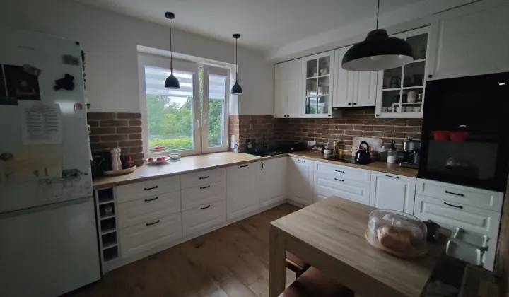 dom wolnostojący, 6 pokoi Ząbki, ul. Wolności