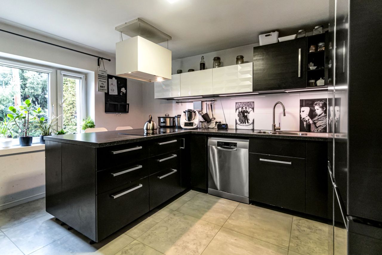 dom wolnostojący, 7 pokoi Stradów. Zdjęcie 18